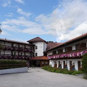 https://hotel-zur-post-buchlberg.com-bavaria.com